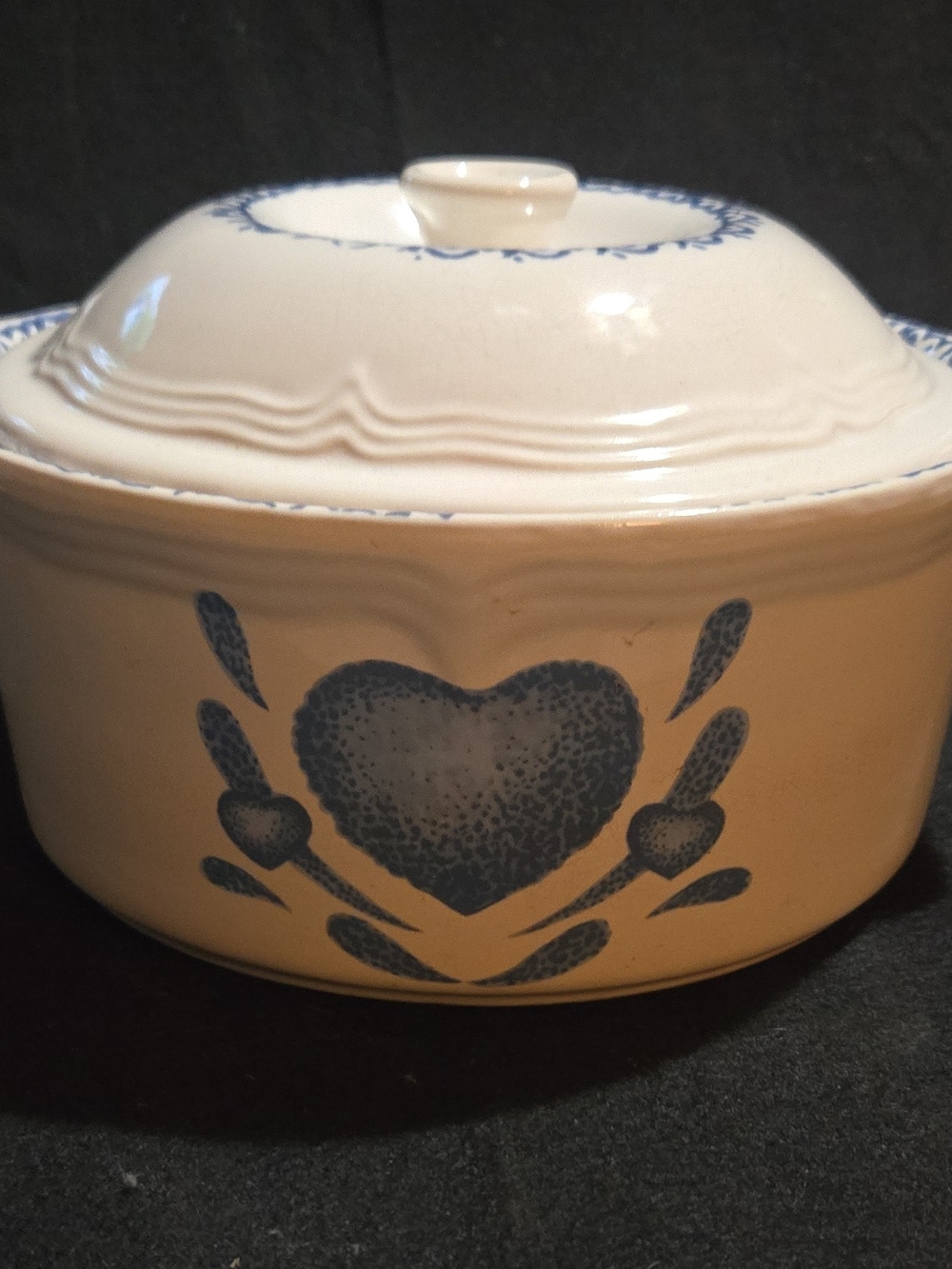 Blue Heart Ceramic Covered Casserole Dish - White and Blue